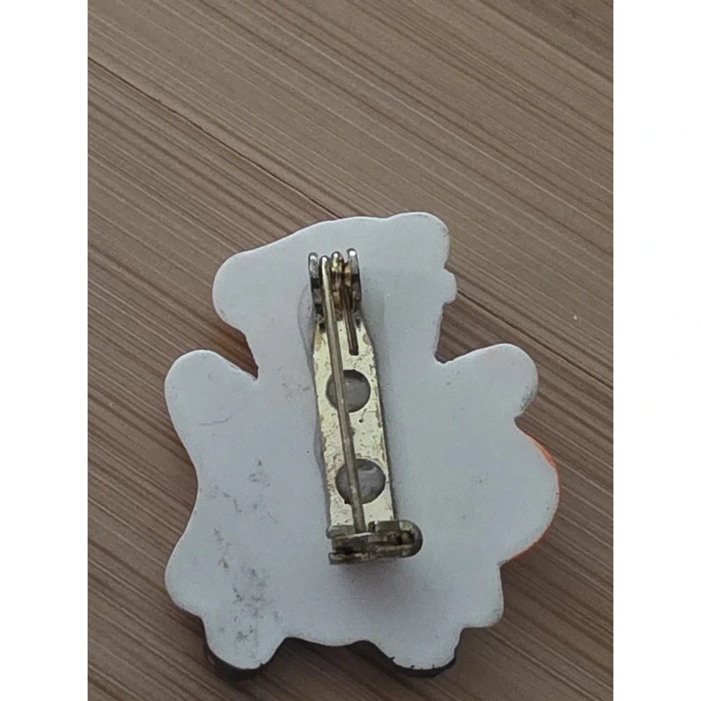 Ghost With Bow Tie Holding Jack O' Lantern Bucket Brooch/pin